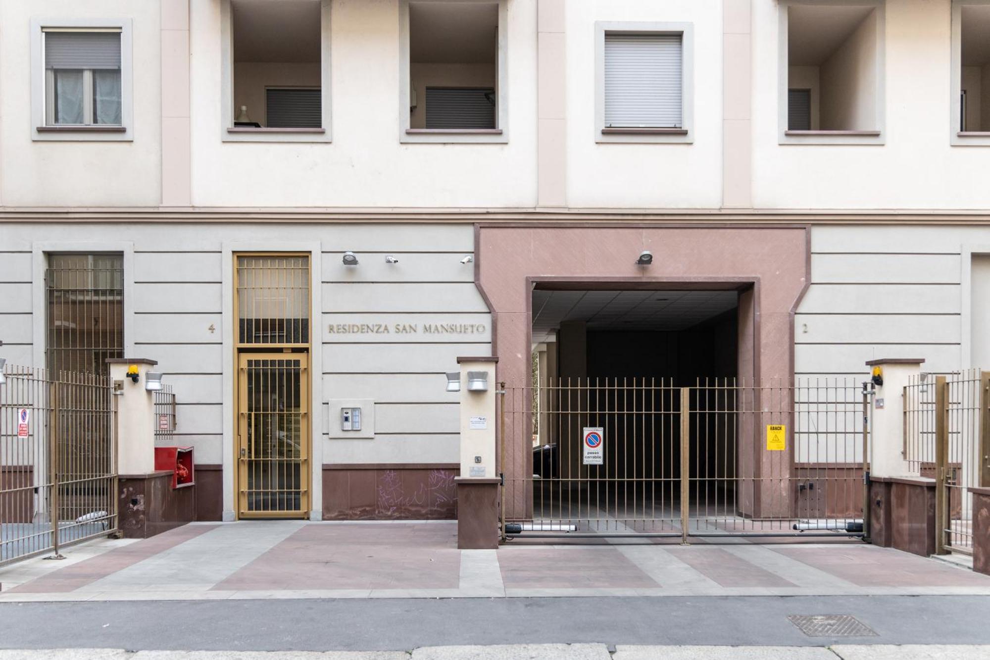 מילאנו Bocconi'S Nest - Close To Duomo With Terrace מראה חיצוני תמונה
