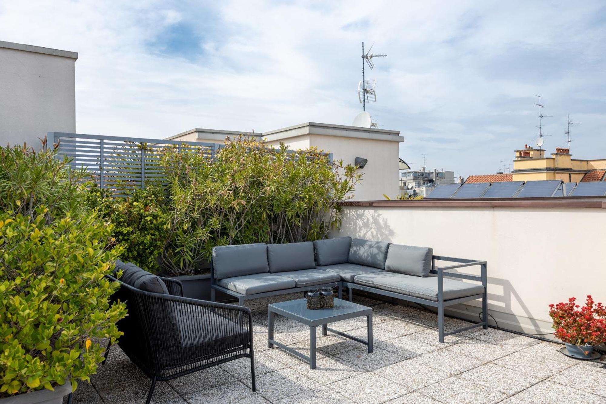 מילאנו Bocconi'S Nest - Close To Duomo With Terrace מראה חיצוני תמונה