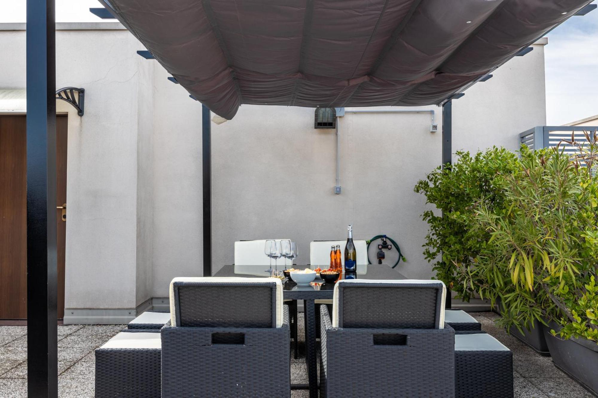 מילאנו Bocconi'S Nest - Close To Duomo With Terrace מראה חיצוני תמונה